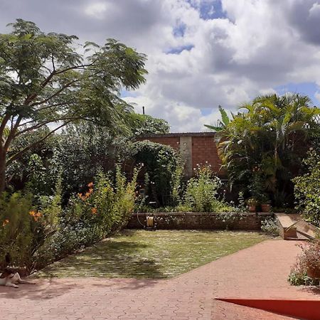 Chambre D'Hote Villa Maritampona Antsirabe Dış mekan fotoğraf