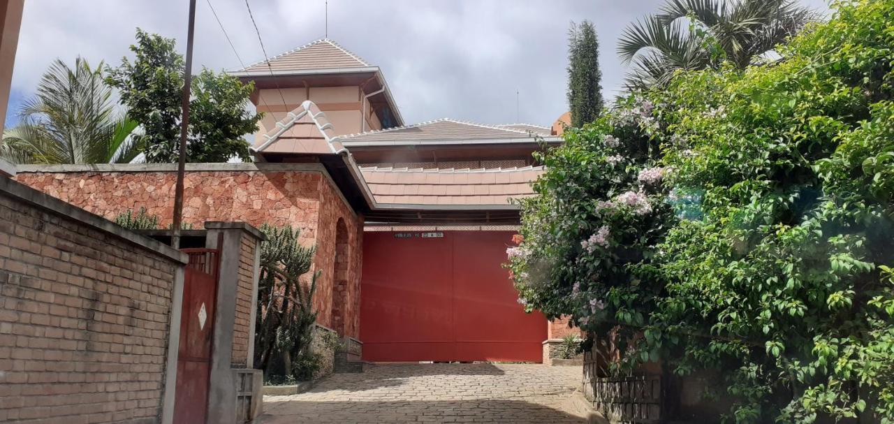 Chambre D'Hote Villa Maritampona Antsirabe Dış mekan fotoğraf
